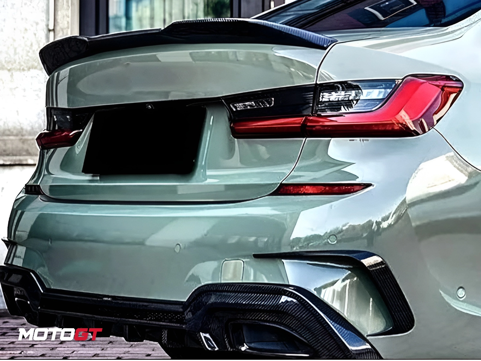 3 SERIES REAR SPOILER